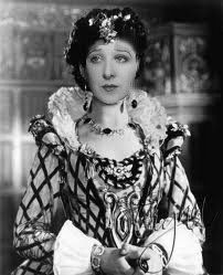 Dorothy Revier as Her Ladyship